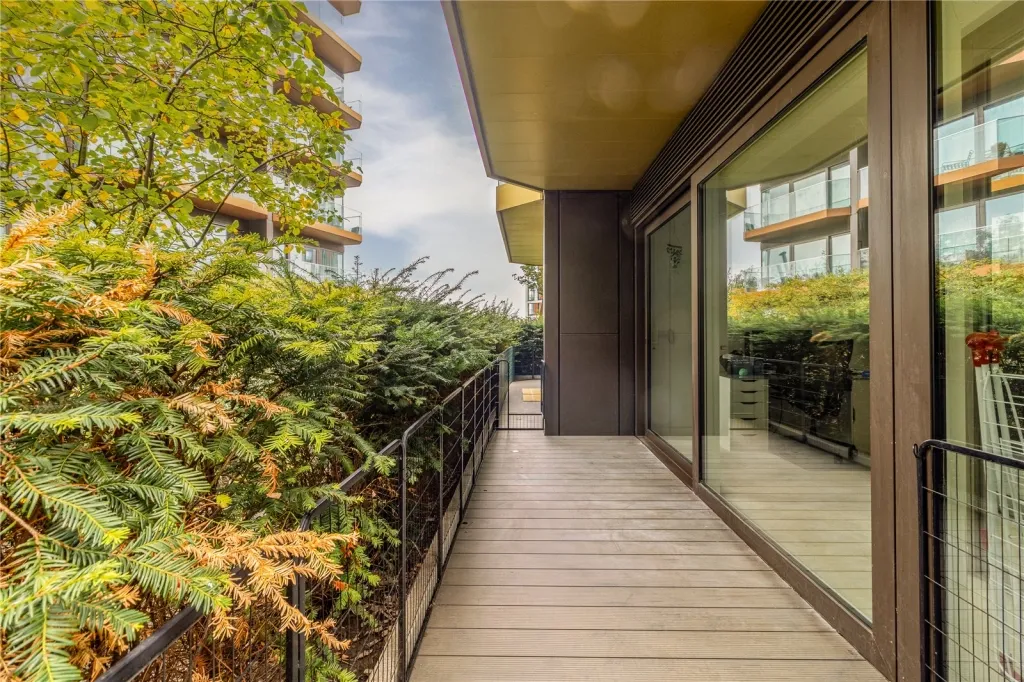 Brigadier Walk, Woolwich, SE18, photo 18