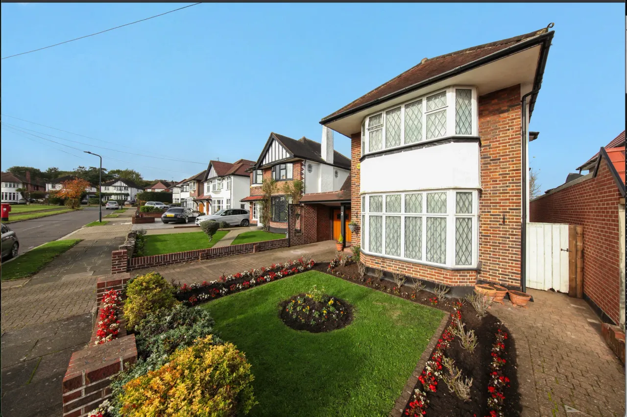 4 bed house for sale — Littleton Crescent, , Harrow, HA1 3SX