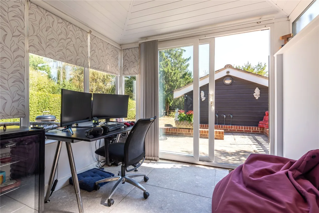 Gadbrook Road, Betchworth, RH3, photo 18