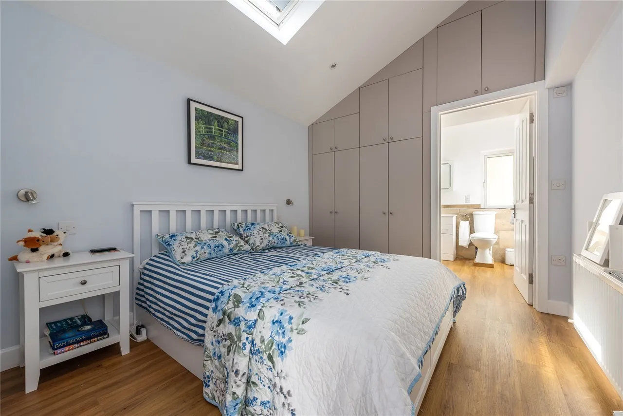 Gadbrook Road, Betchworth, RH3, photo 8