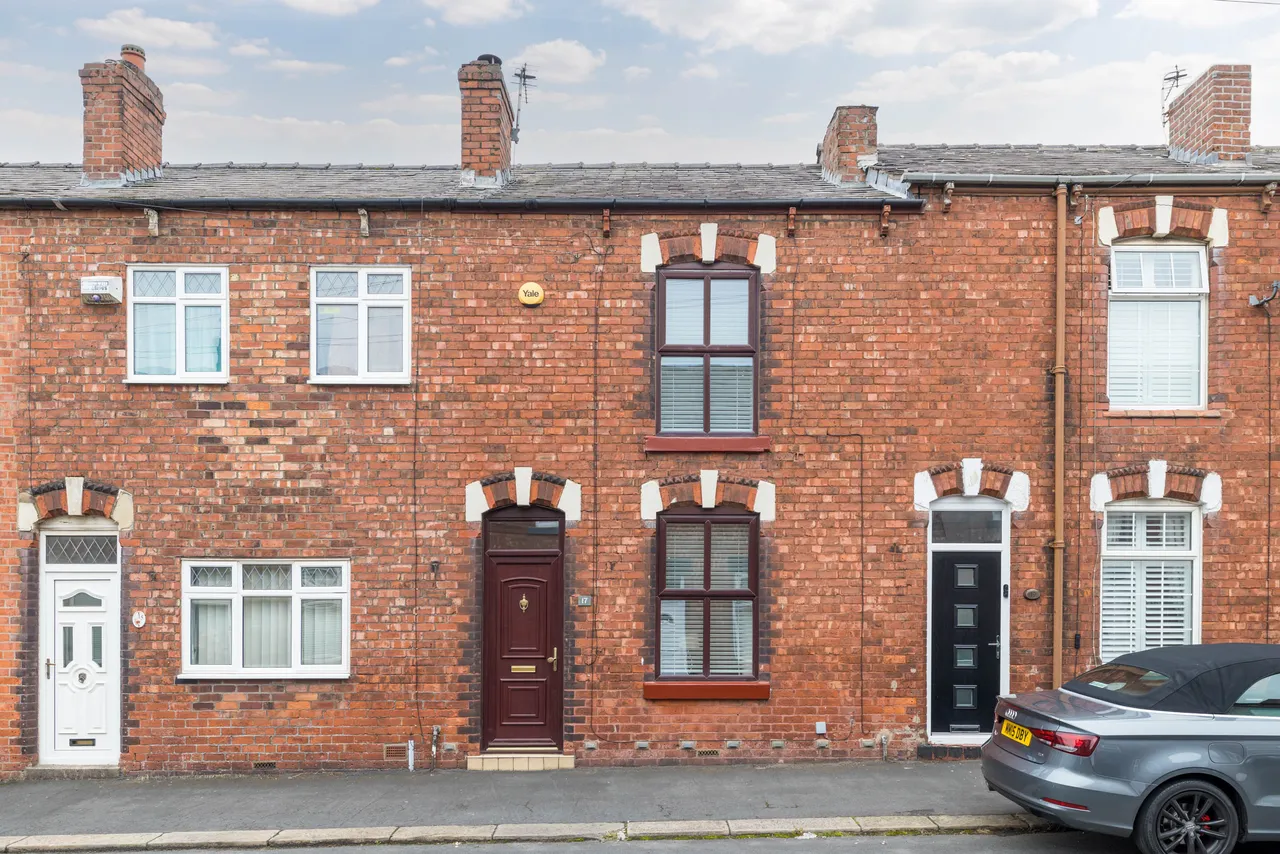 2 bed house to rent, Hill Street, Hindley, WN2