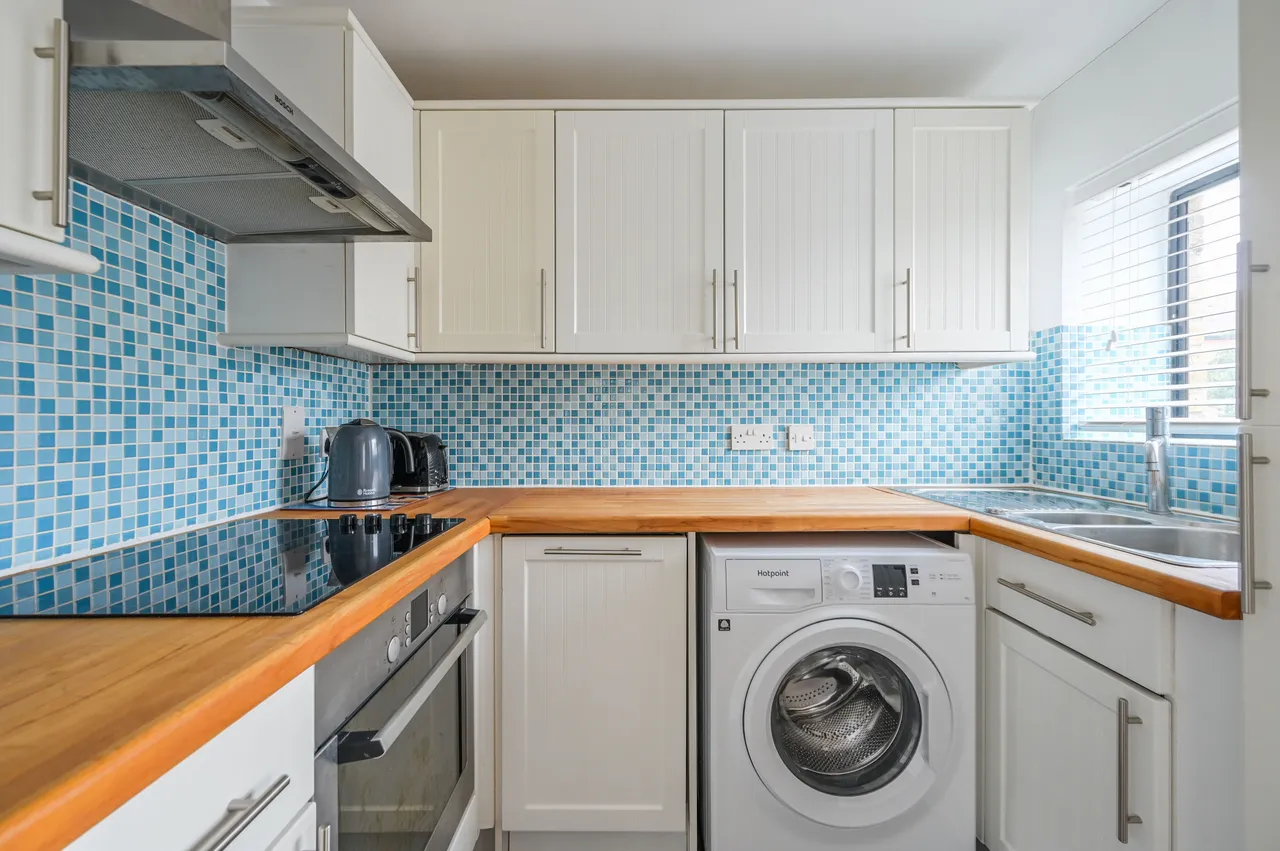 2 Taffrail House, Burrells Wharf Square, London, photo 5