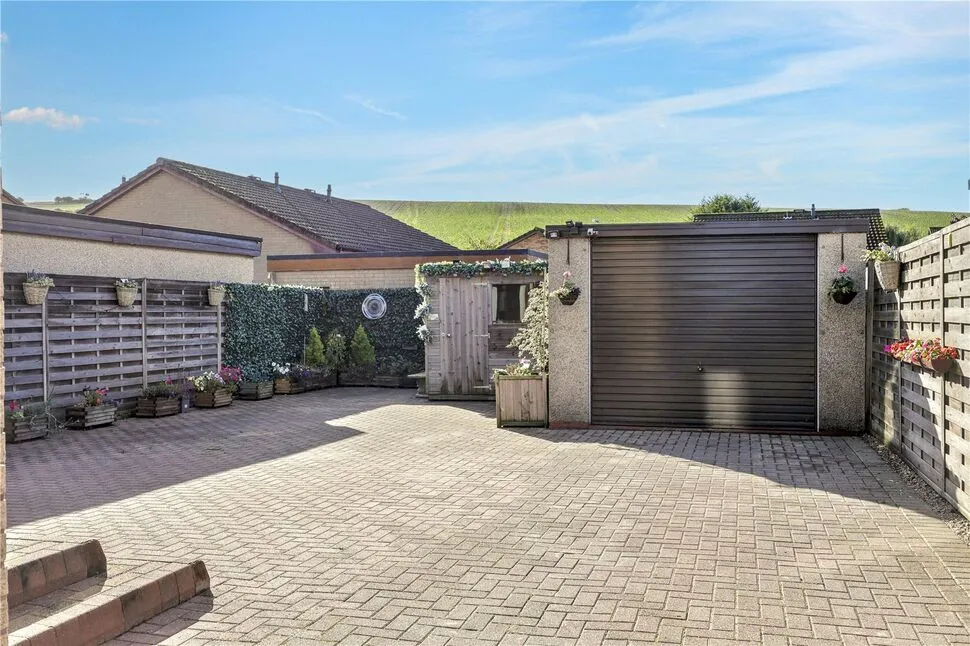 Bevan Place, Rosyth, KY11, photo 23