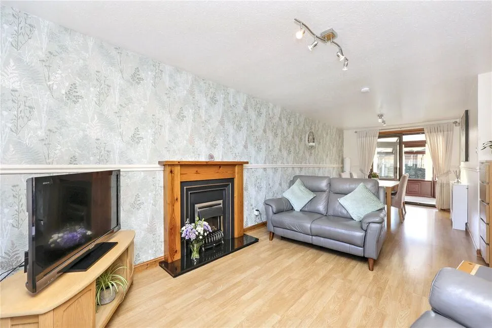Bevan Place, Rosyth, KY11, photo 8