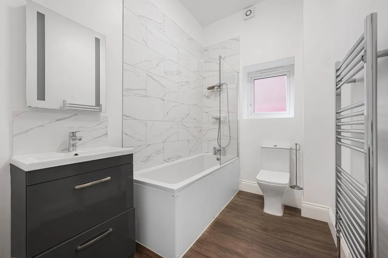 Hornsey Lane, London, N6, photo 6