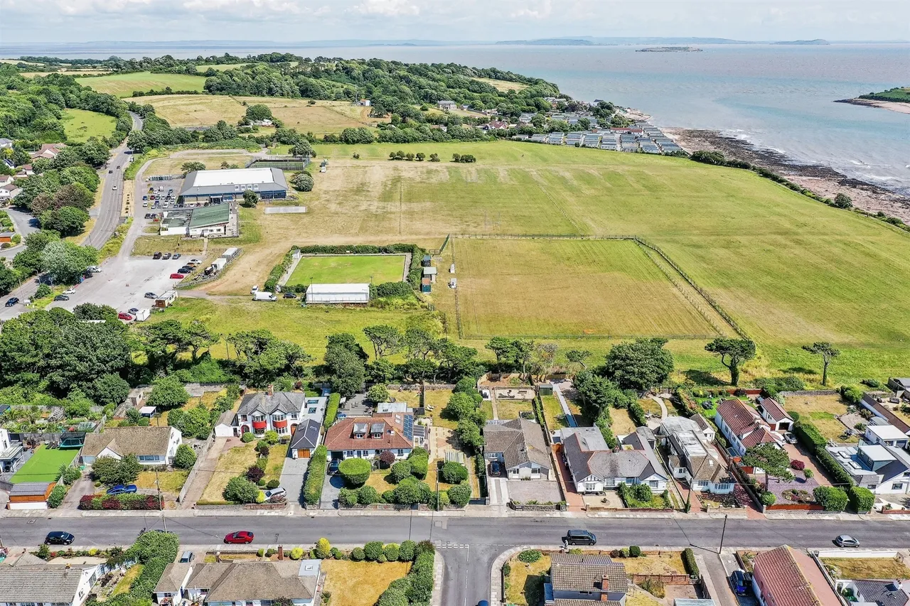 Clevedon Avenue, Sully, CF64, photo 13