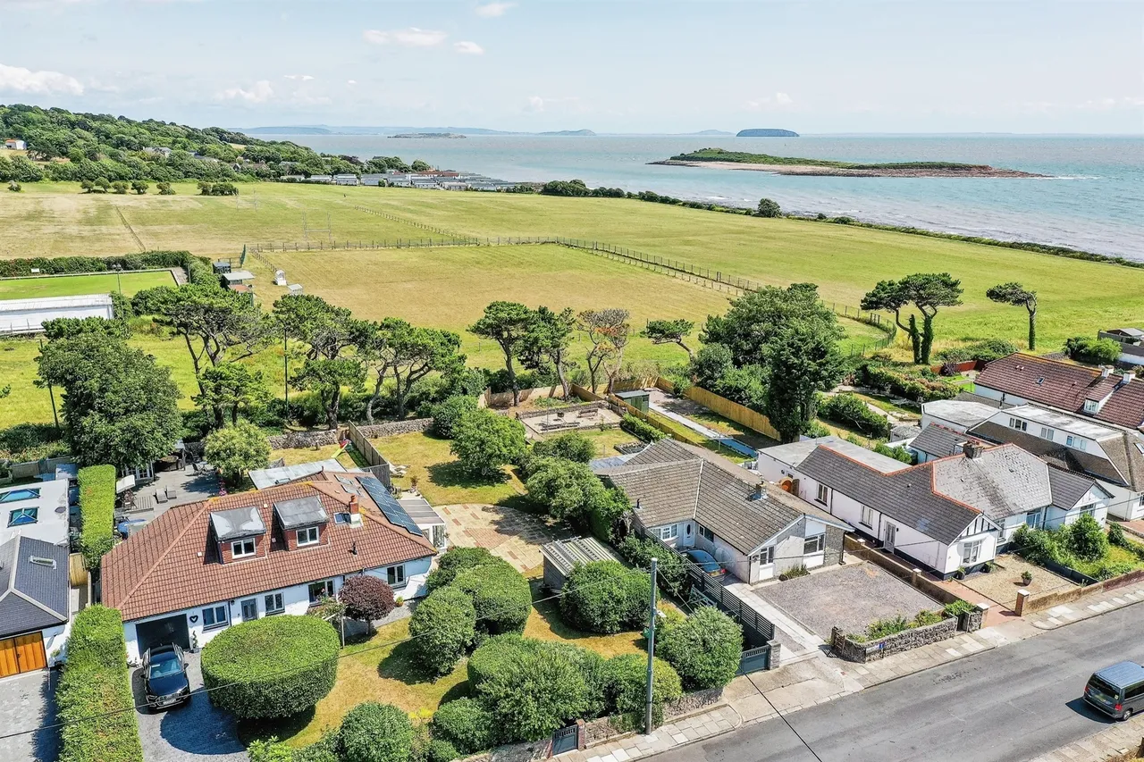 Clevedon Avenue, Sully, CF64, photo 4