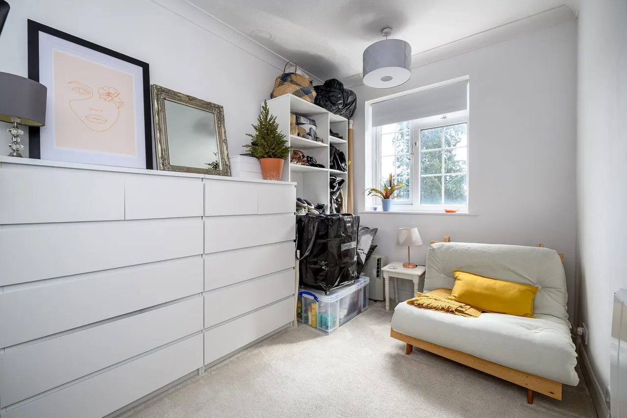 Church Street, Walton-on-thames, KT12, photo 7
