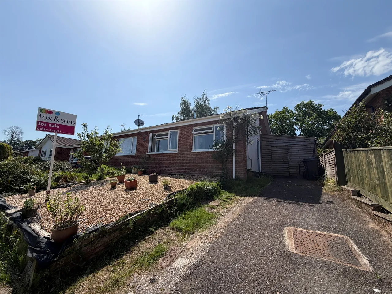 3 bed house for sale — Chilcott Close, Tiverton