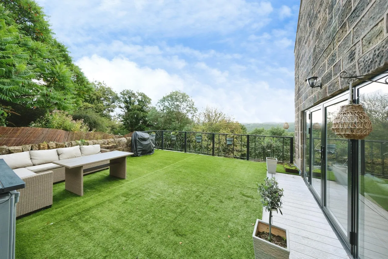 Lea Shaw, Matlock, DE4, photo 29