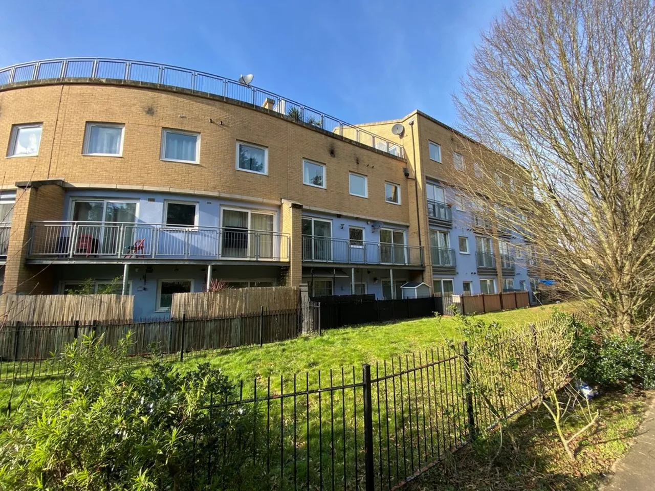 2 bed flat for sale, Wooldridge Close, Bedfont, TW14