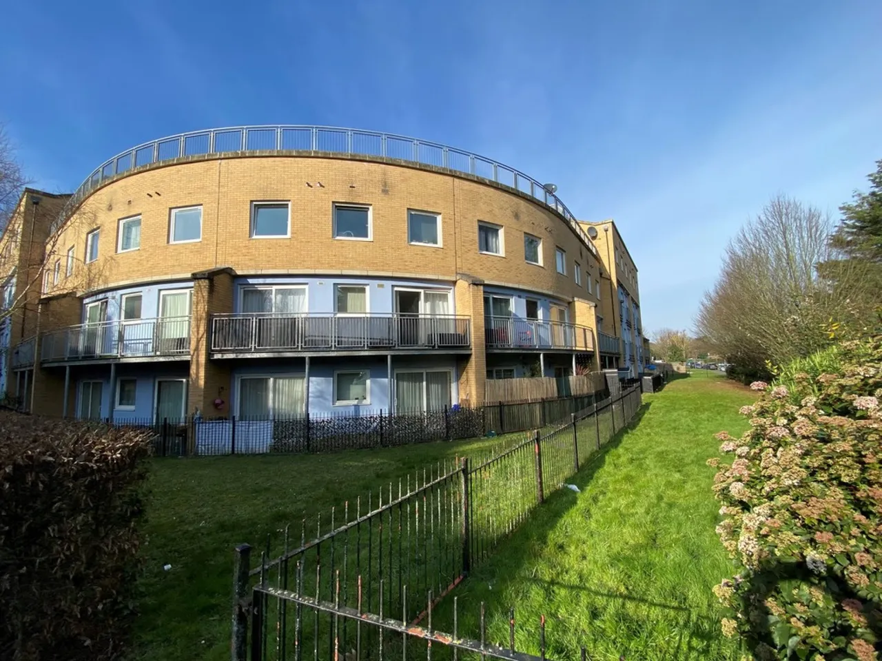 Wooldridge Close, Bedfont, TW14, photo 3