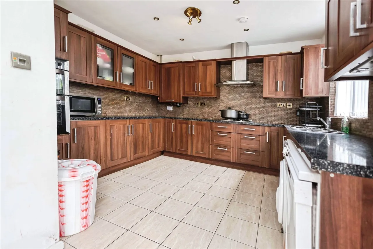Plaistow Avenue, Birmingham, B36, photo 3
