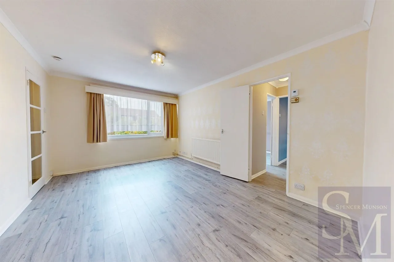 Romford Road, Chigwell Row, IG7, photo 6