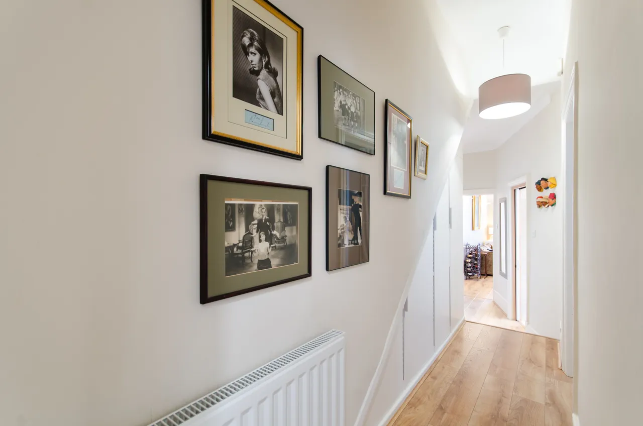 37a Riffel Road, London, photo 12