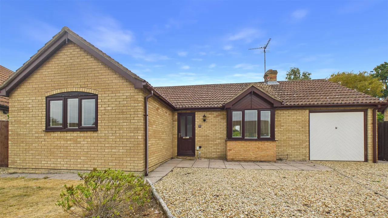 Orchard Close, Morton, photo 20