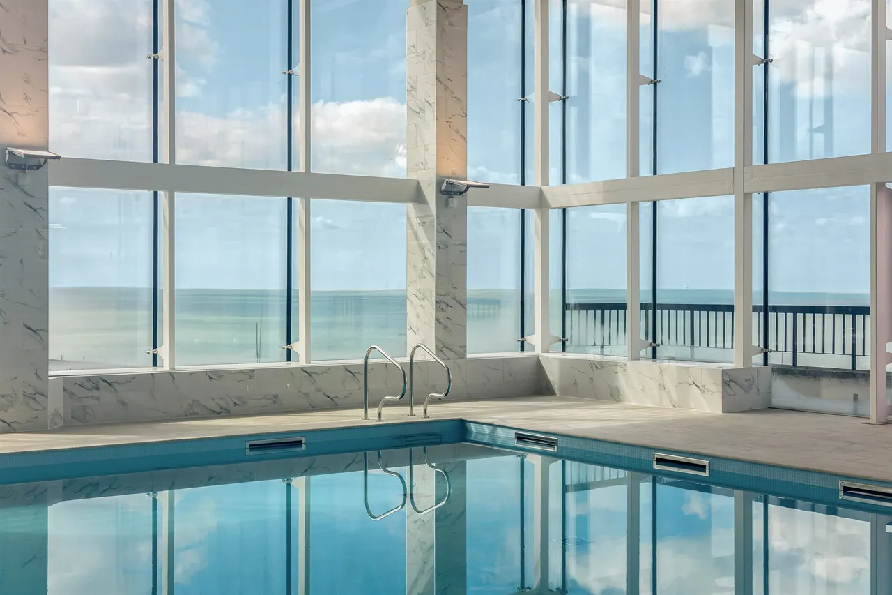 3 bed flat for sale — Greenways, Ovingdean