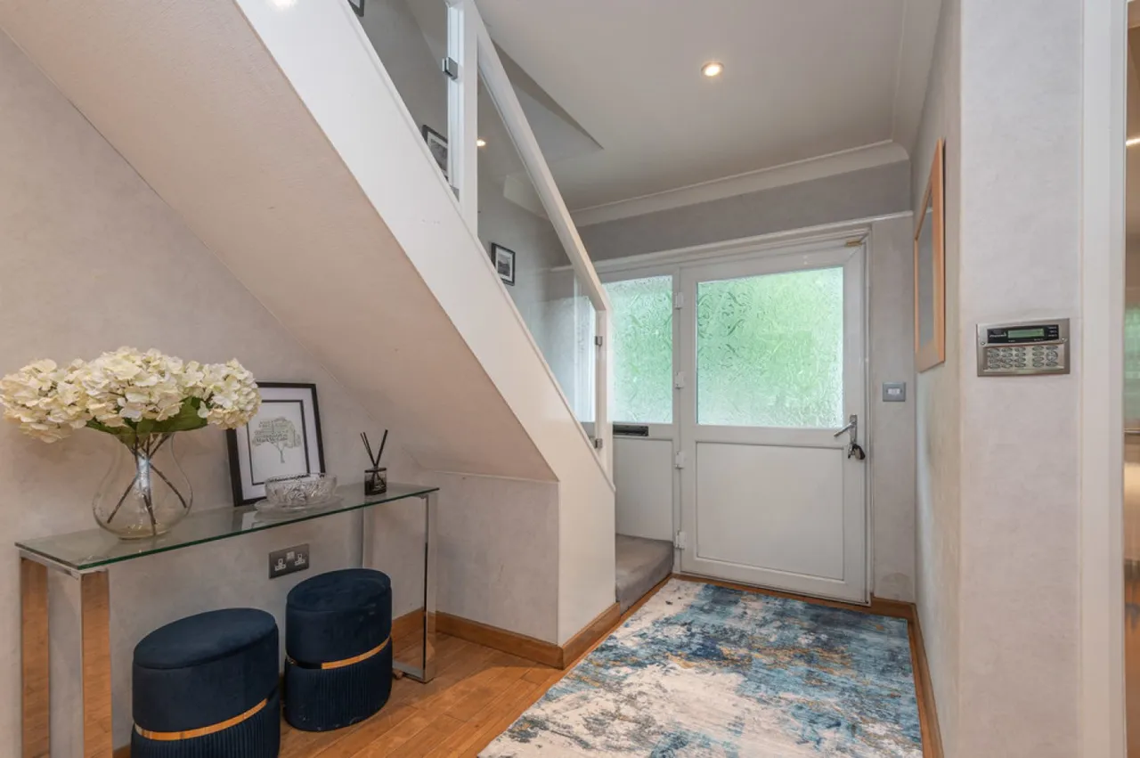 Heaton Road, Gledholt, photo 10