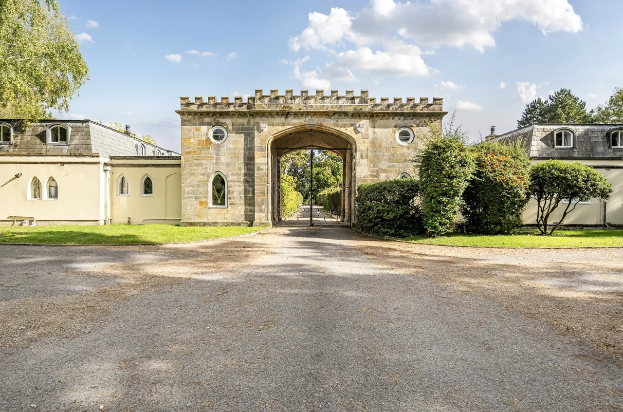 The Courtyard, Sheffield Park, Uckfield, East Sussex, TN22 3QW, photo 16