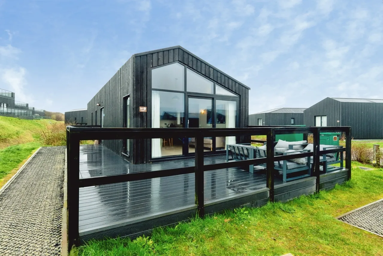 2 bed house for sale, Retallack Resort Spa, Winnards Perch, TR9