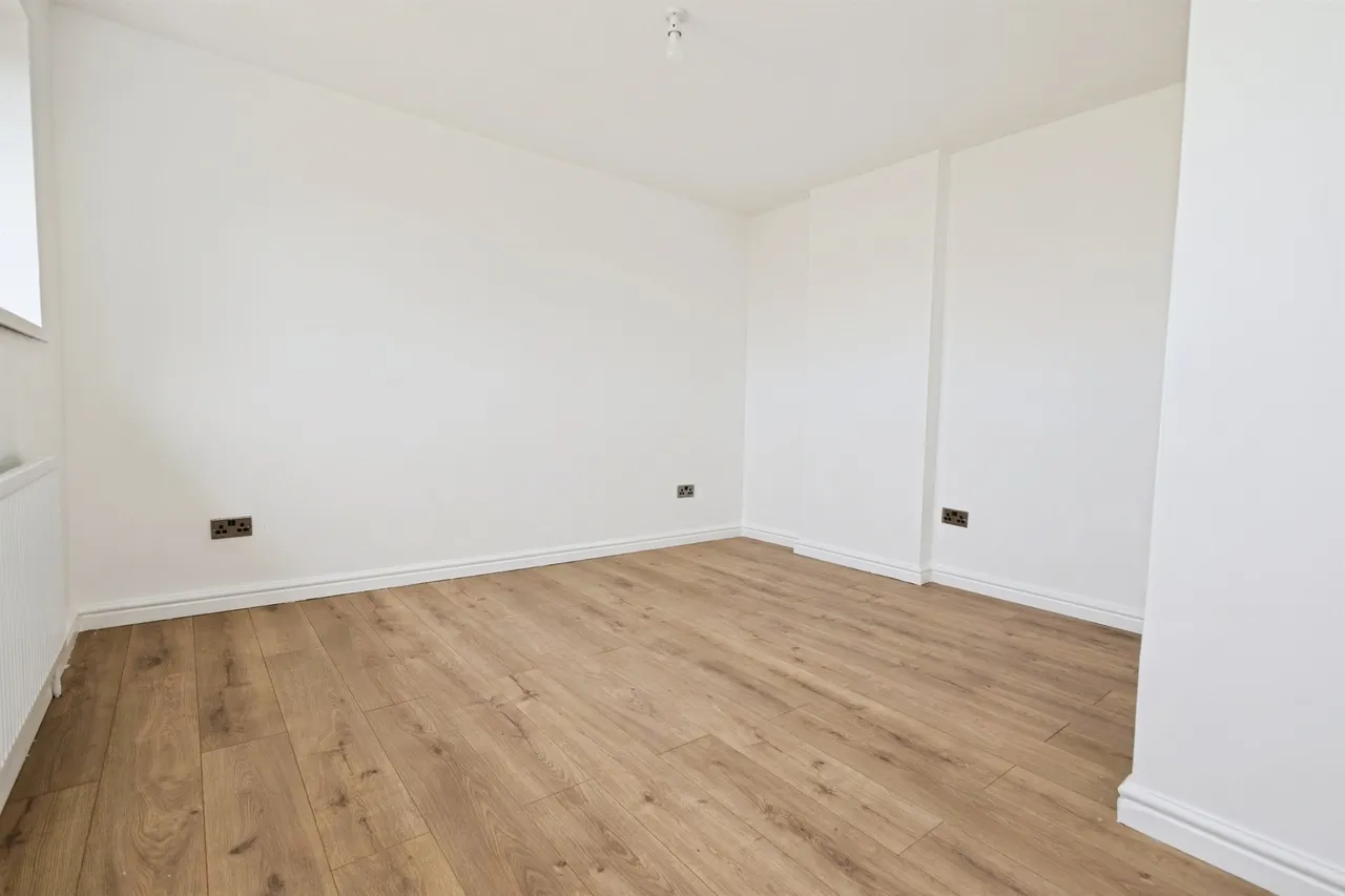 Gauden Road, Wollescote, DY9, photo 13