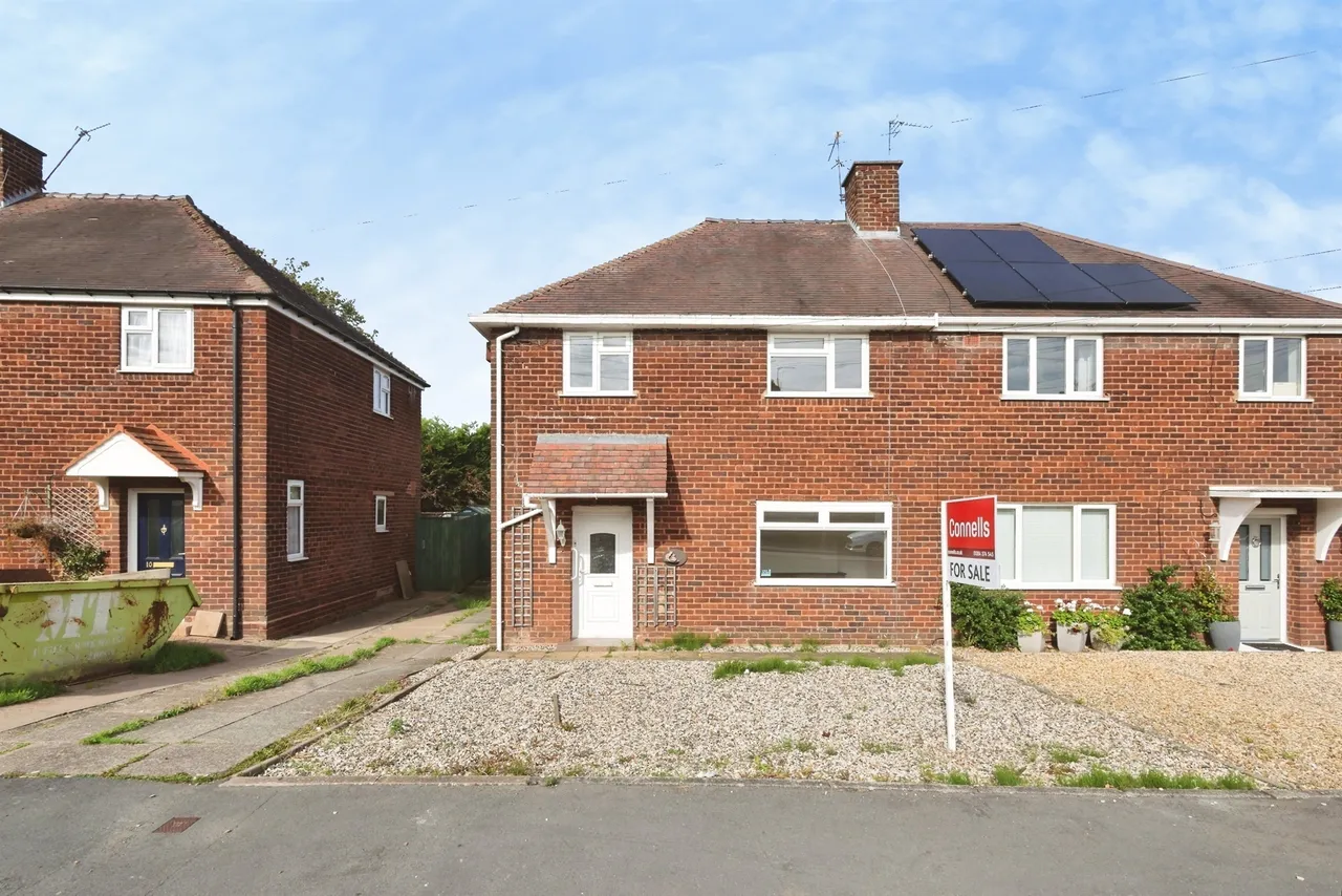 3 bed house for sale, Gauden Road, Wollescote, DY9