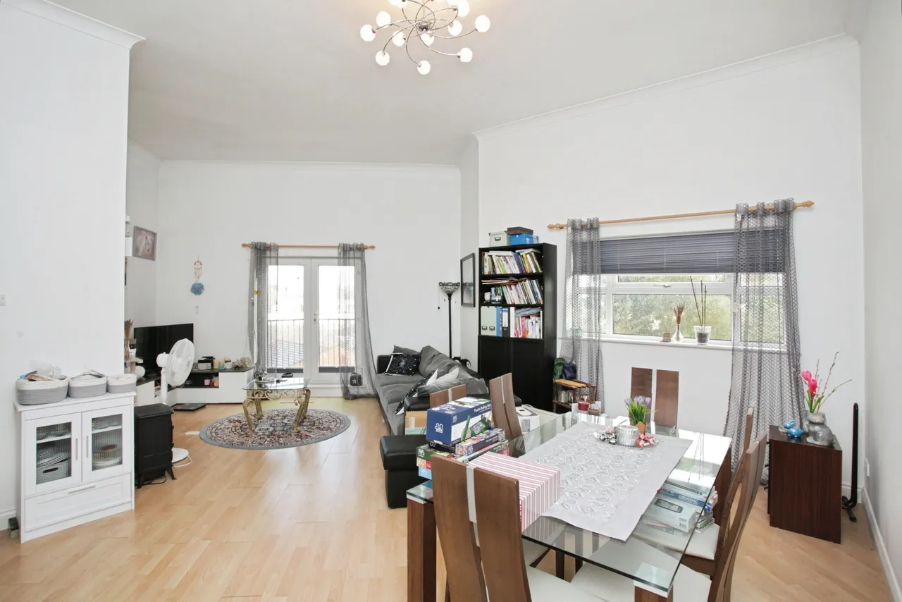 Trinity Court, Hinckley, photo 8