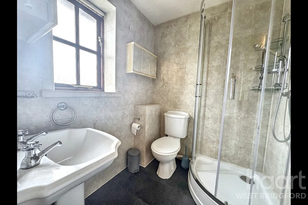 Ashness Close, Gamston, NG2, photo 15