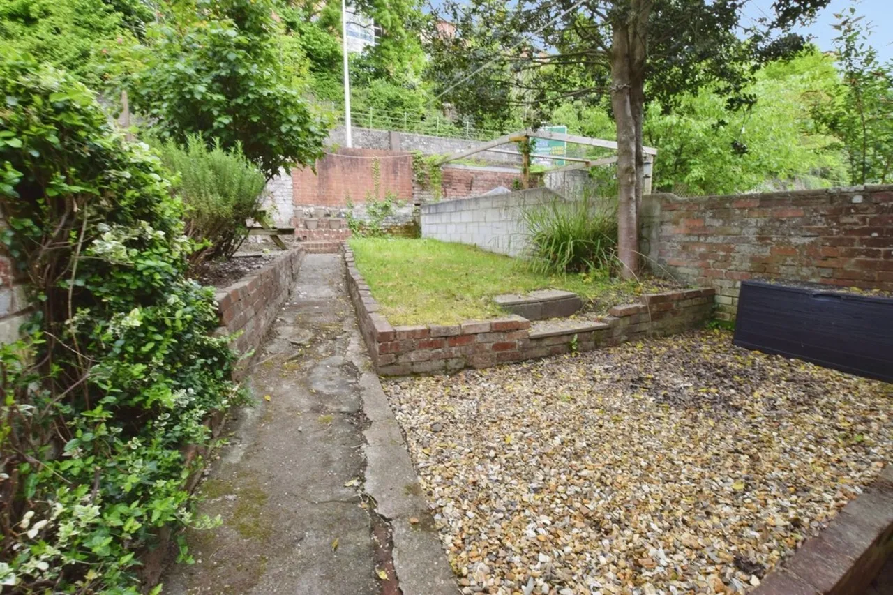 King Edward Street, photo 8
