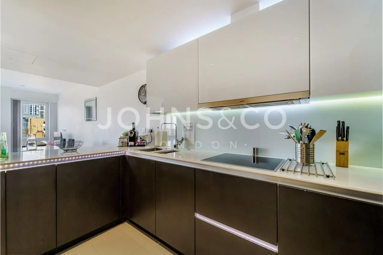 Kew Bridge Apartments, Kew Bridge, TW8, photo 4
