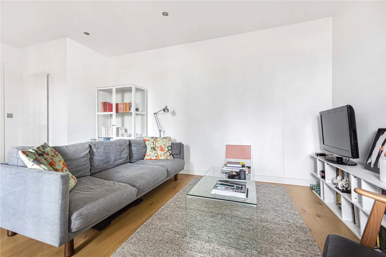 Esker Place, Cambridge Heath, E2, photo 14