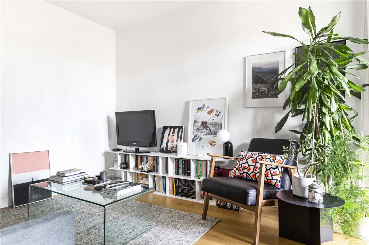 Esker Place, Cambridge Heath, E2, photo 13