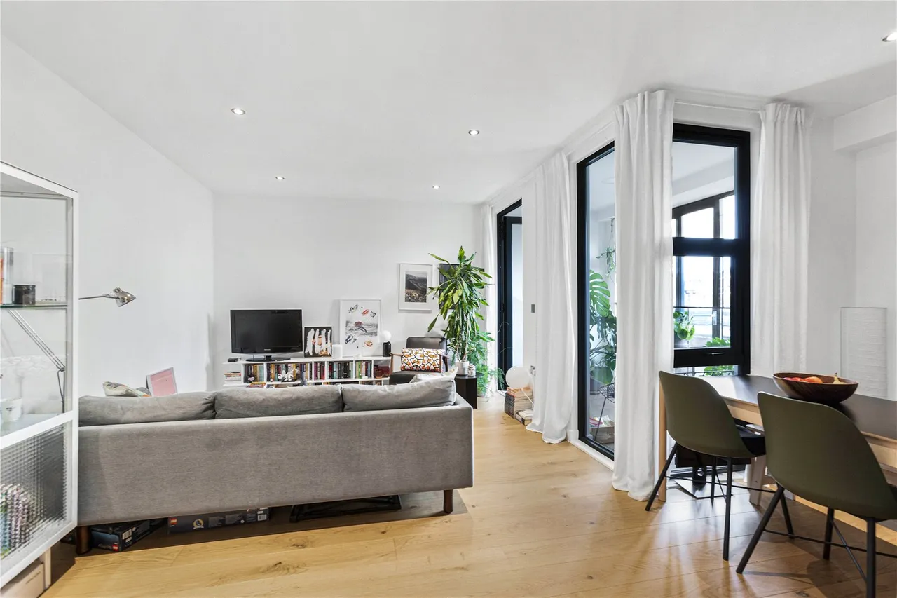 Esker Place, Cambridge Heath, E2, photo 6