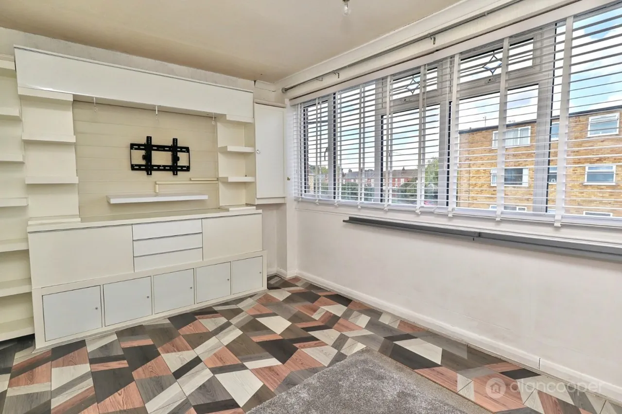 Warwick Green, Bulkington, CV12, photo 10
