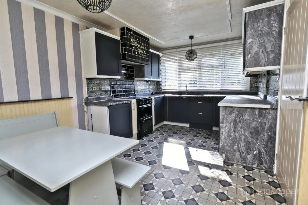 Warwick Green, Bulkington, CV12, photo 5