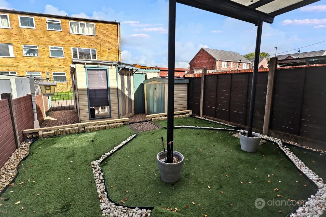 Warwick Green, Bulkington, CV12, photo 16