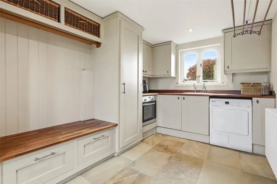 with 6 bedrooms in Radwinter, Saffron Walden, CB10, photo 24