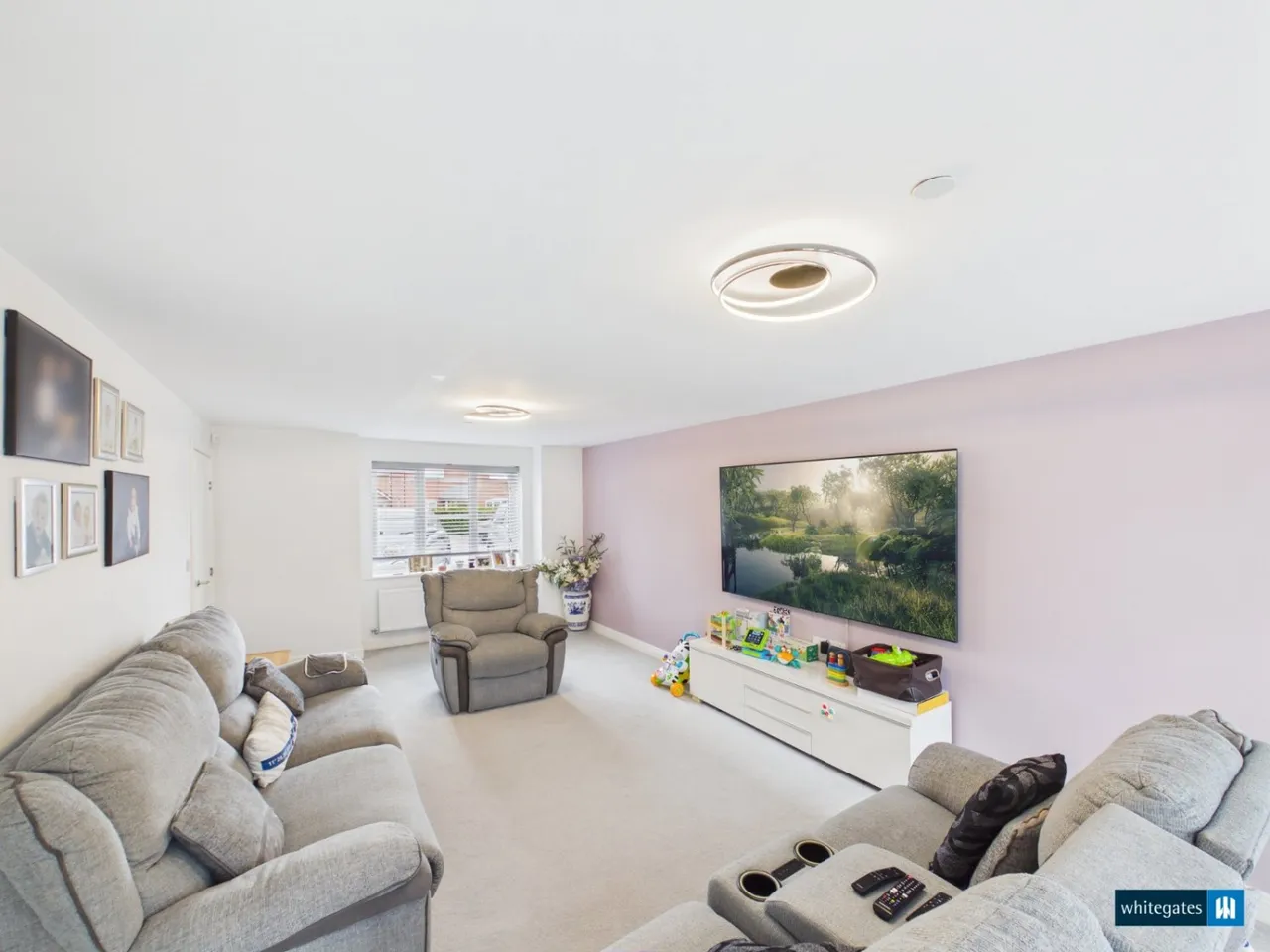 Carlton Meadows, Llay, LL12, photo 3