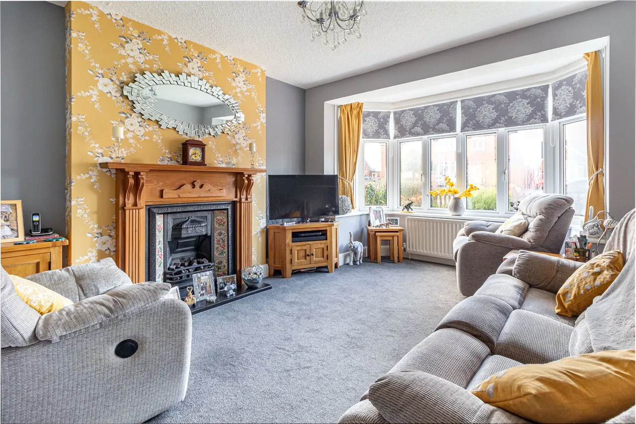 Feckenham Road, Headless Cross, Redditch, Worcestershire, B97 5AH, photo 2
