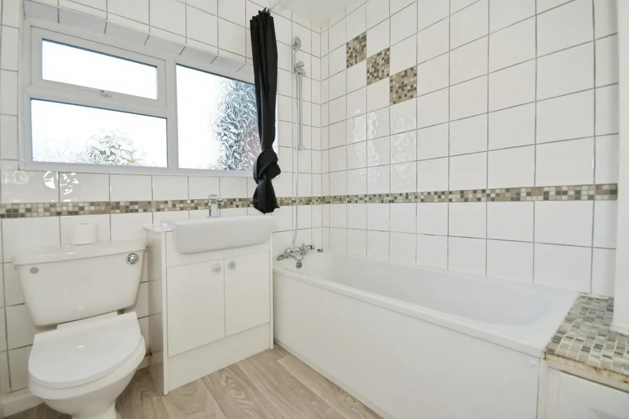Welbeck Street, Whitwell, Worksop, S80 4TF, photo 11
