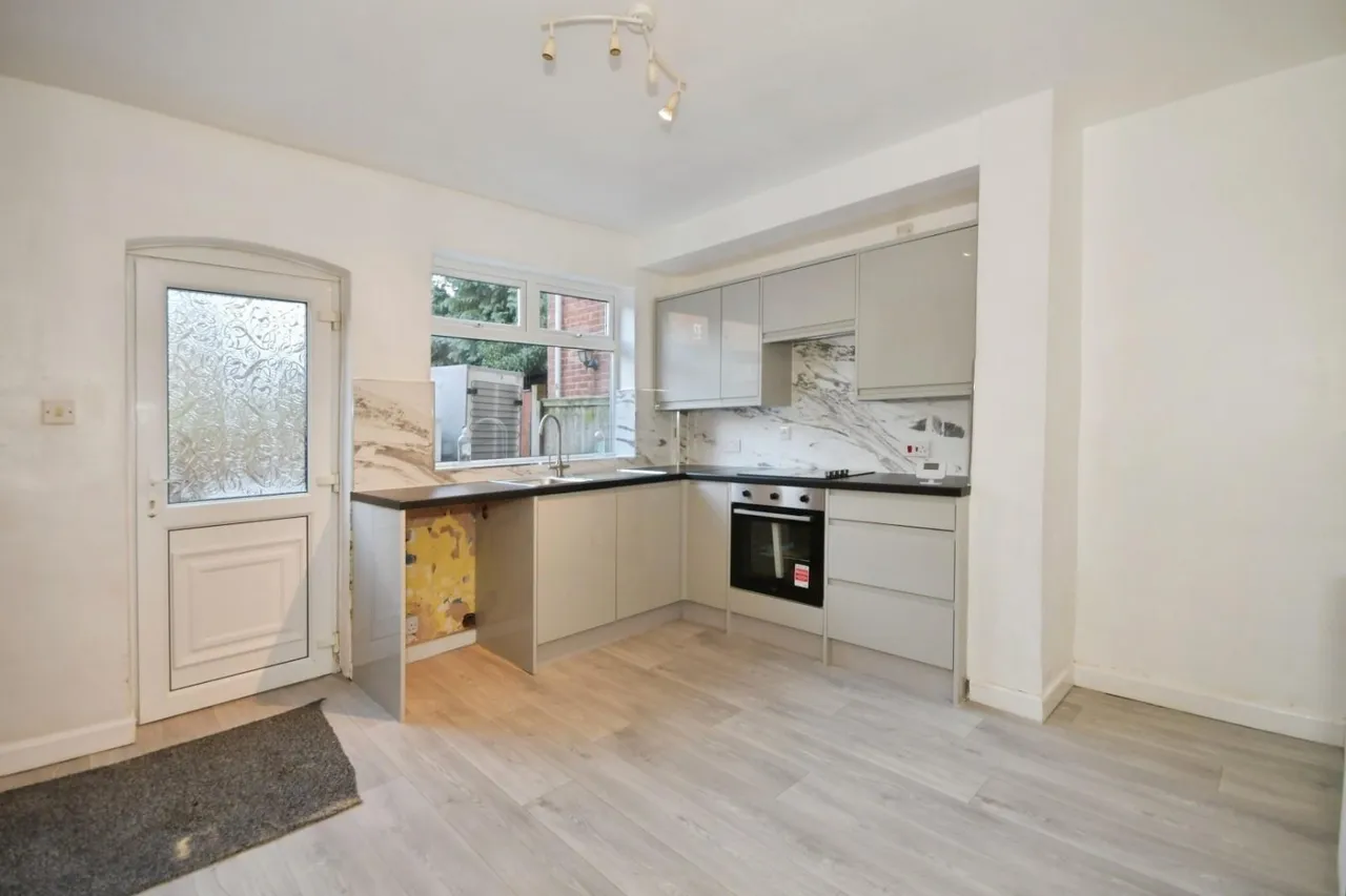 Welbeck Street, Whitwell, Worksop, S80 4TF, photo 9