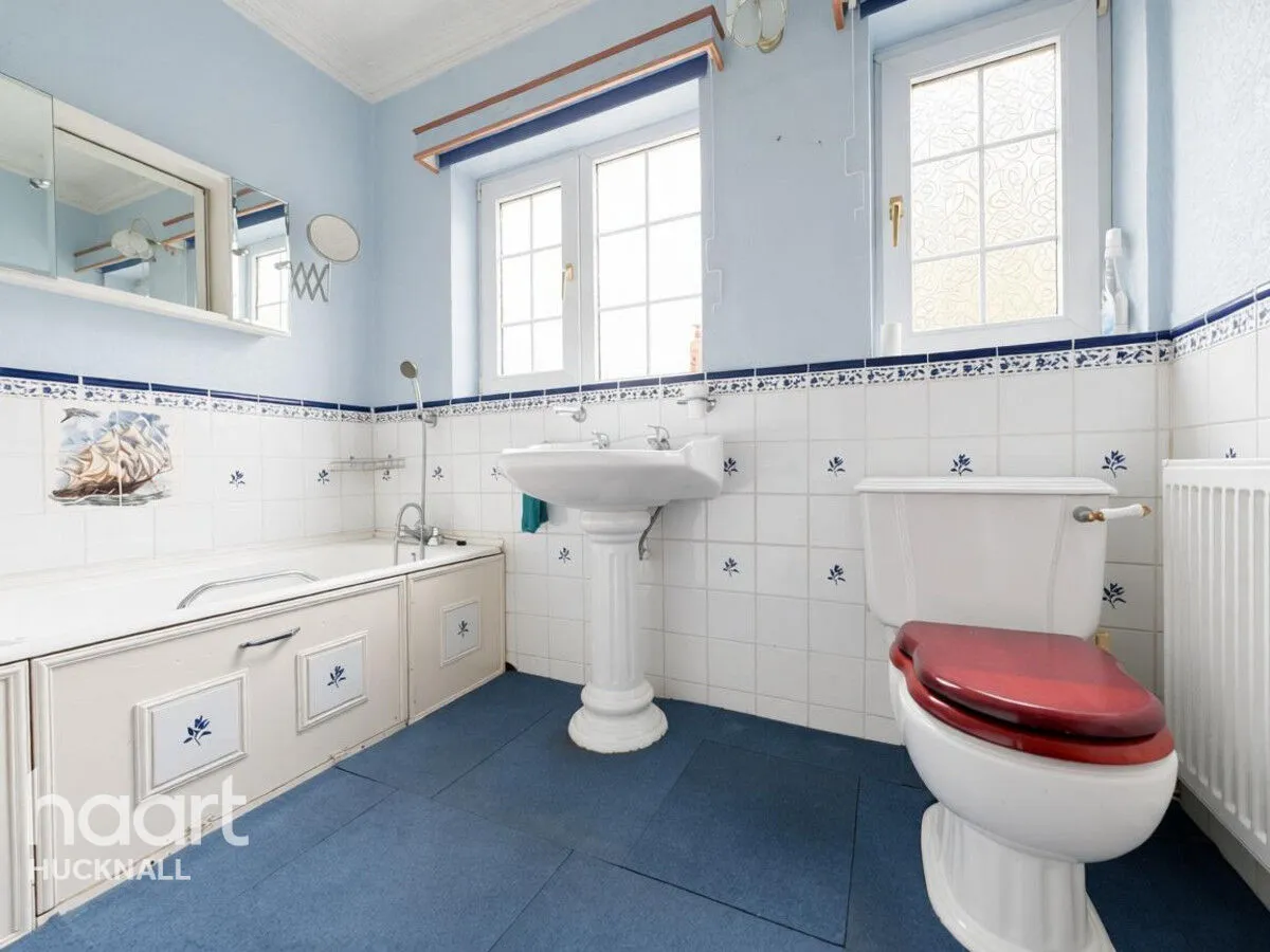 Thoresby Dale, Nottingham, NG15, photo 13