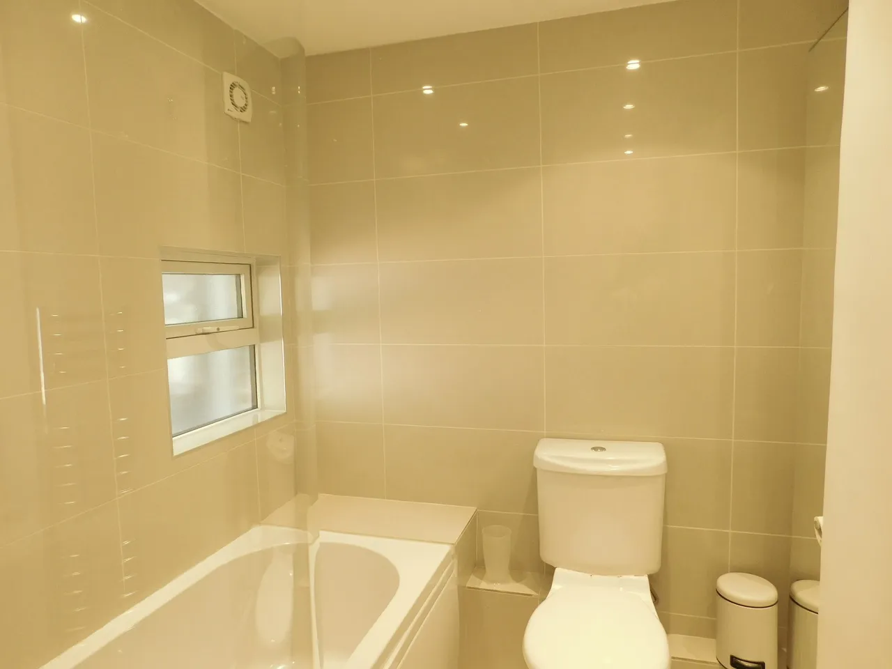 Shirley Gardens, London, W7 3PT, photo 5