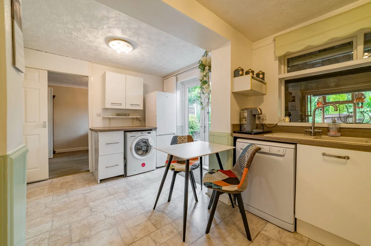 Severn Road, Heywood, OL10 4RY, photo 7