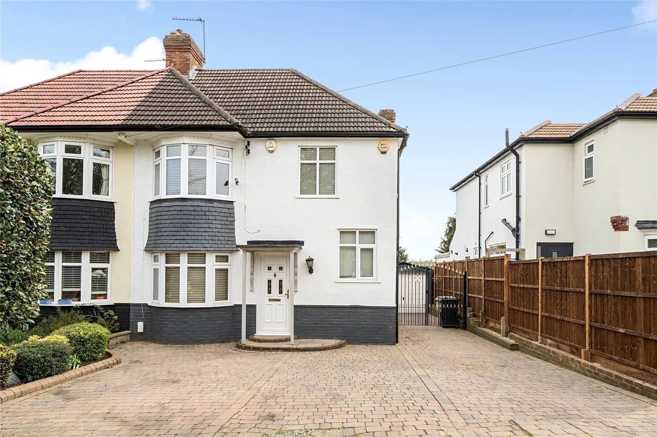 3 bed house for sale — Layhams Road, West Wickham, BR4