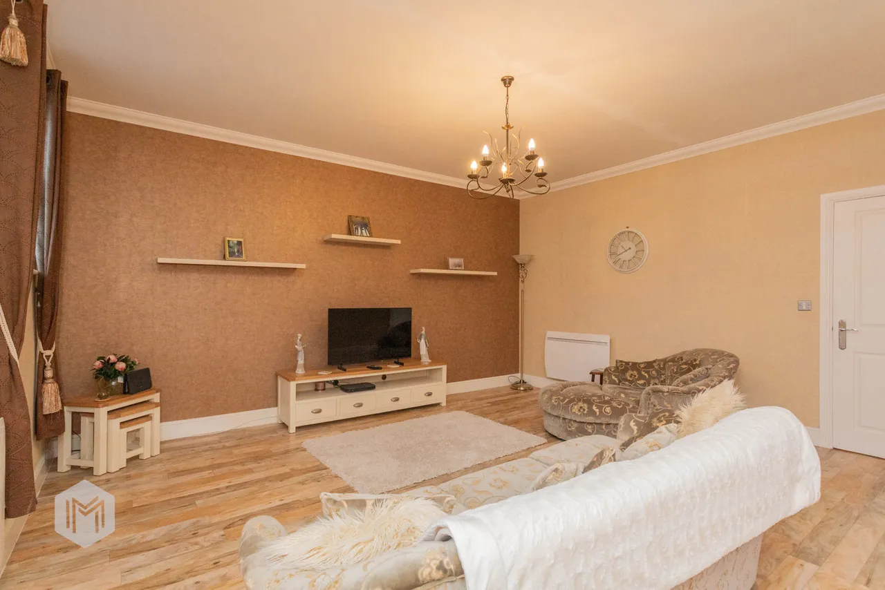 Swinhoe Place, Culcheth, Warrington, WA3 4NE, photo 5