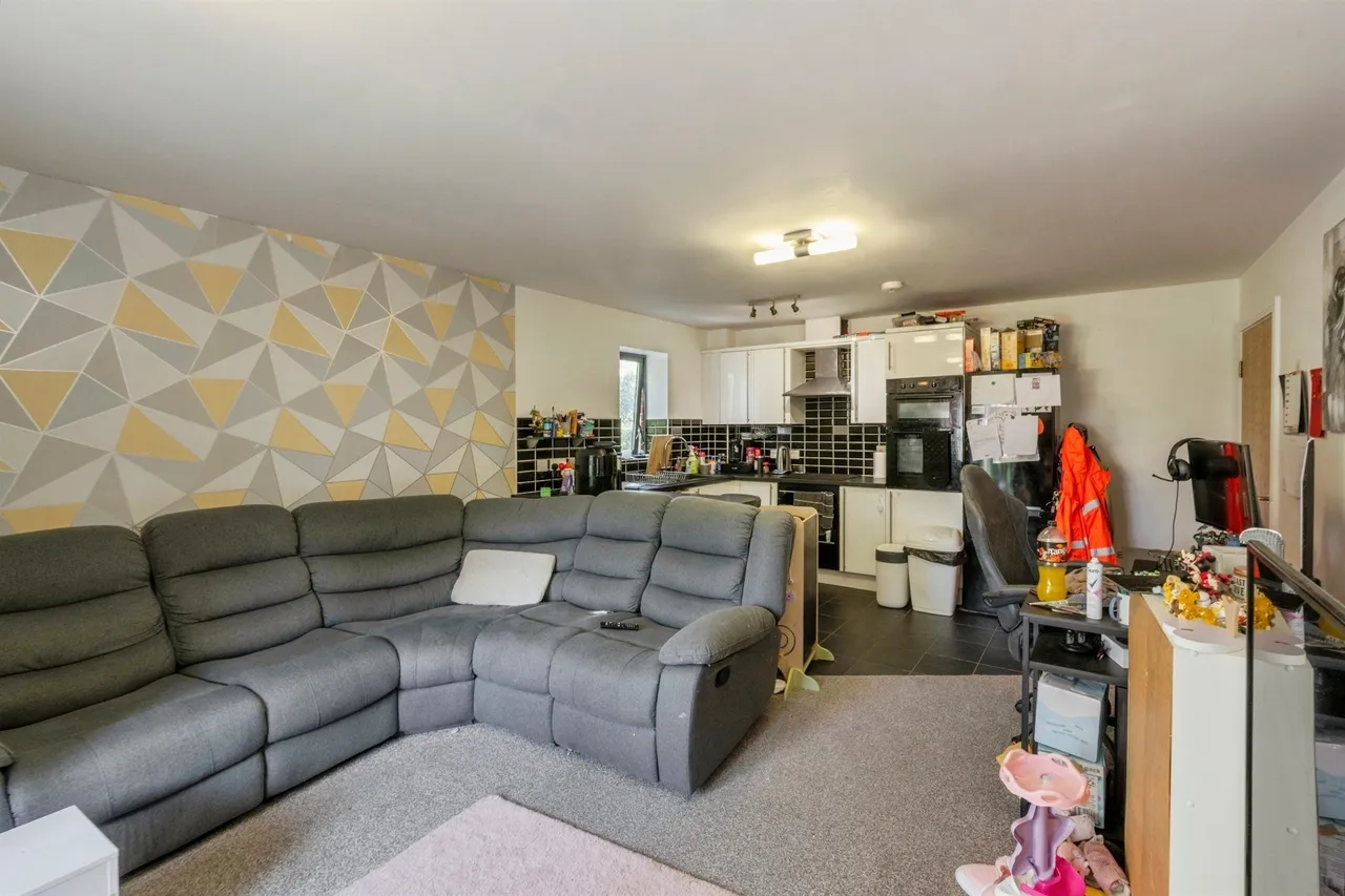 Kilner Court, Denaby Main, DN12, photo 6