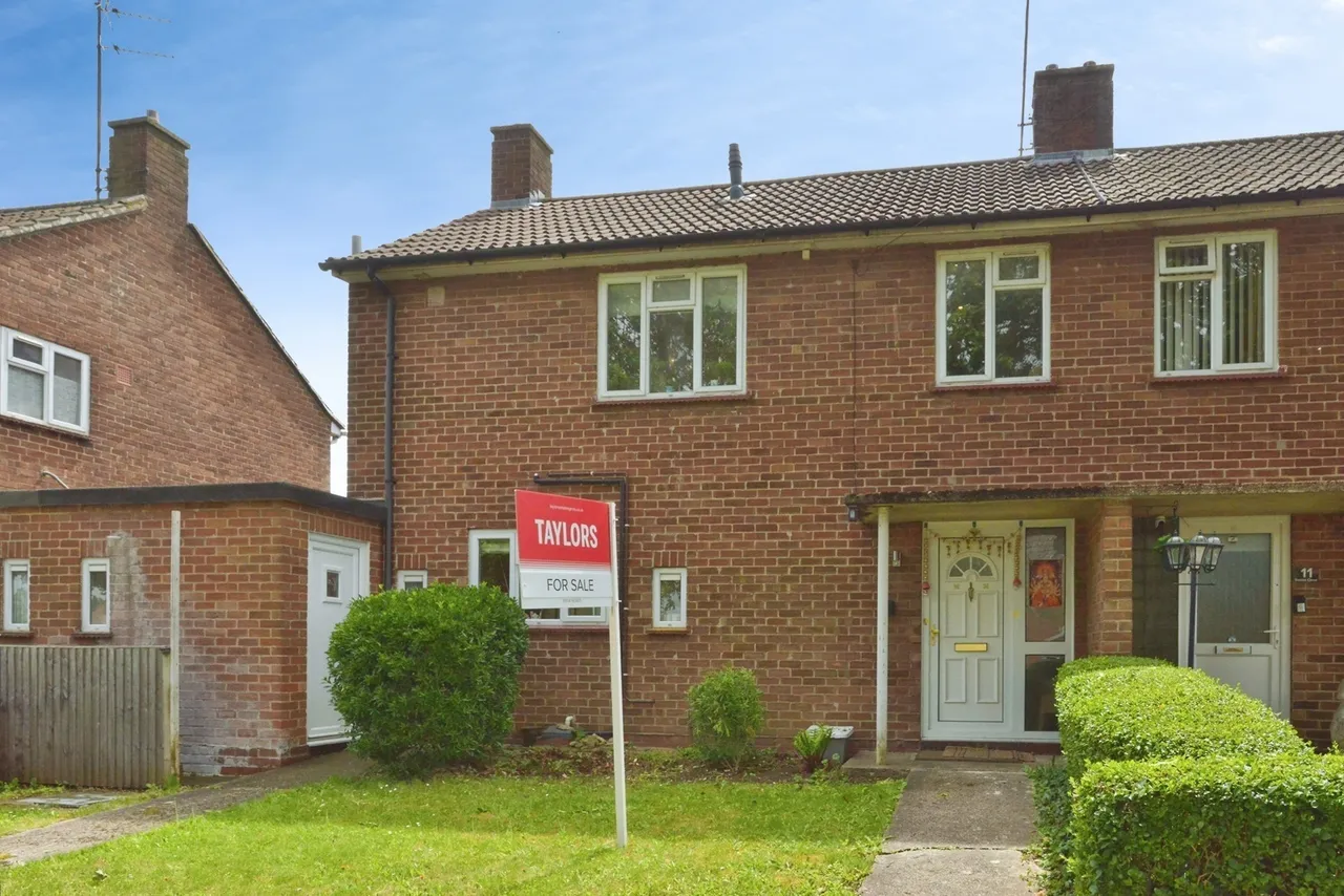 3 bed house for sale — Debbs Close, Stony Stratford, Milton Keynes, MK11