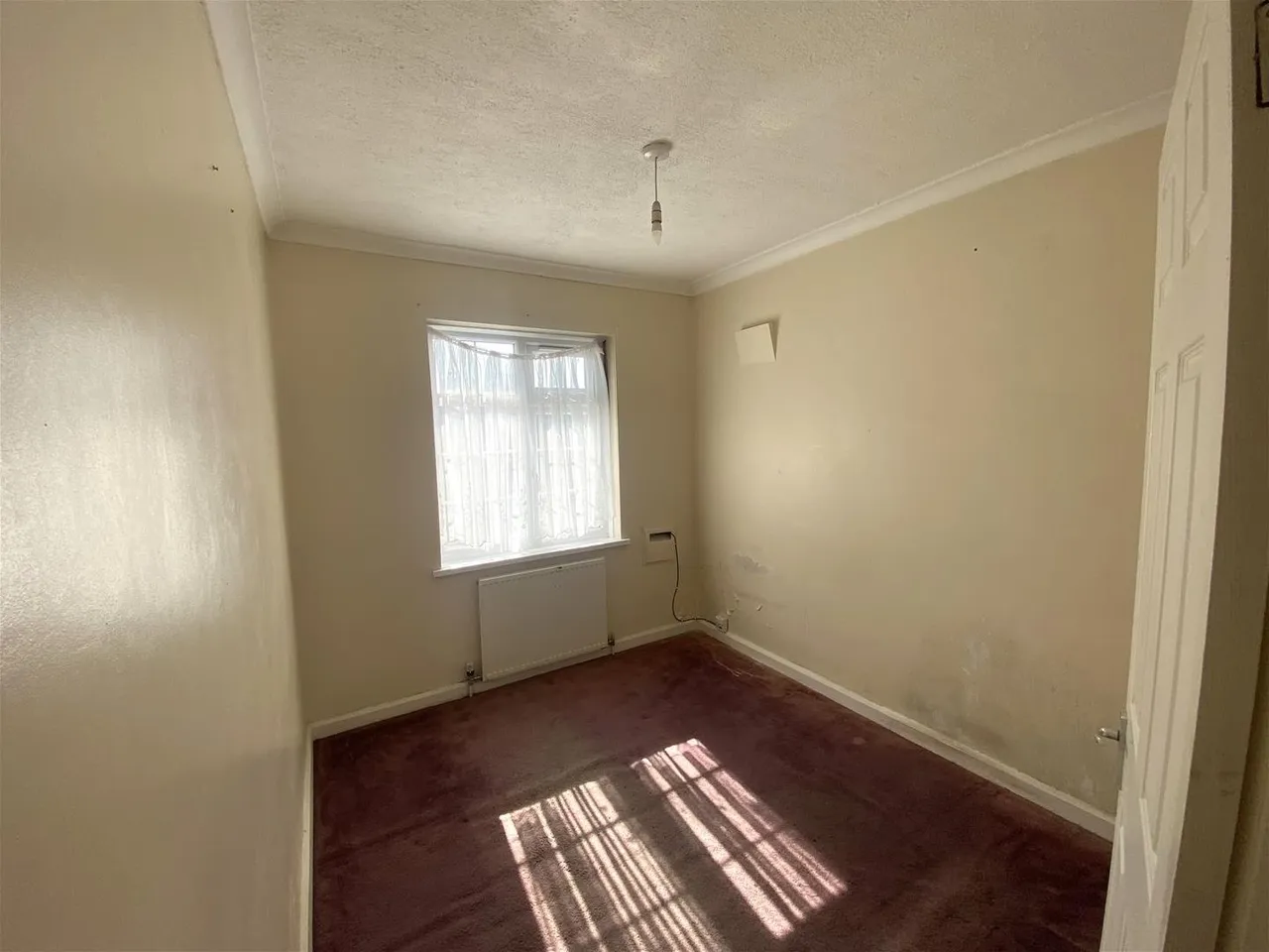 St. Leonards Gardens, Hounslow, photo 10
