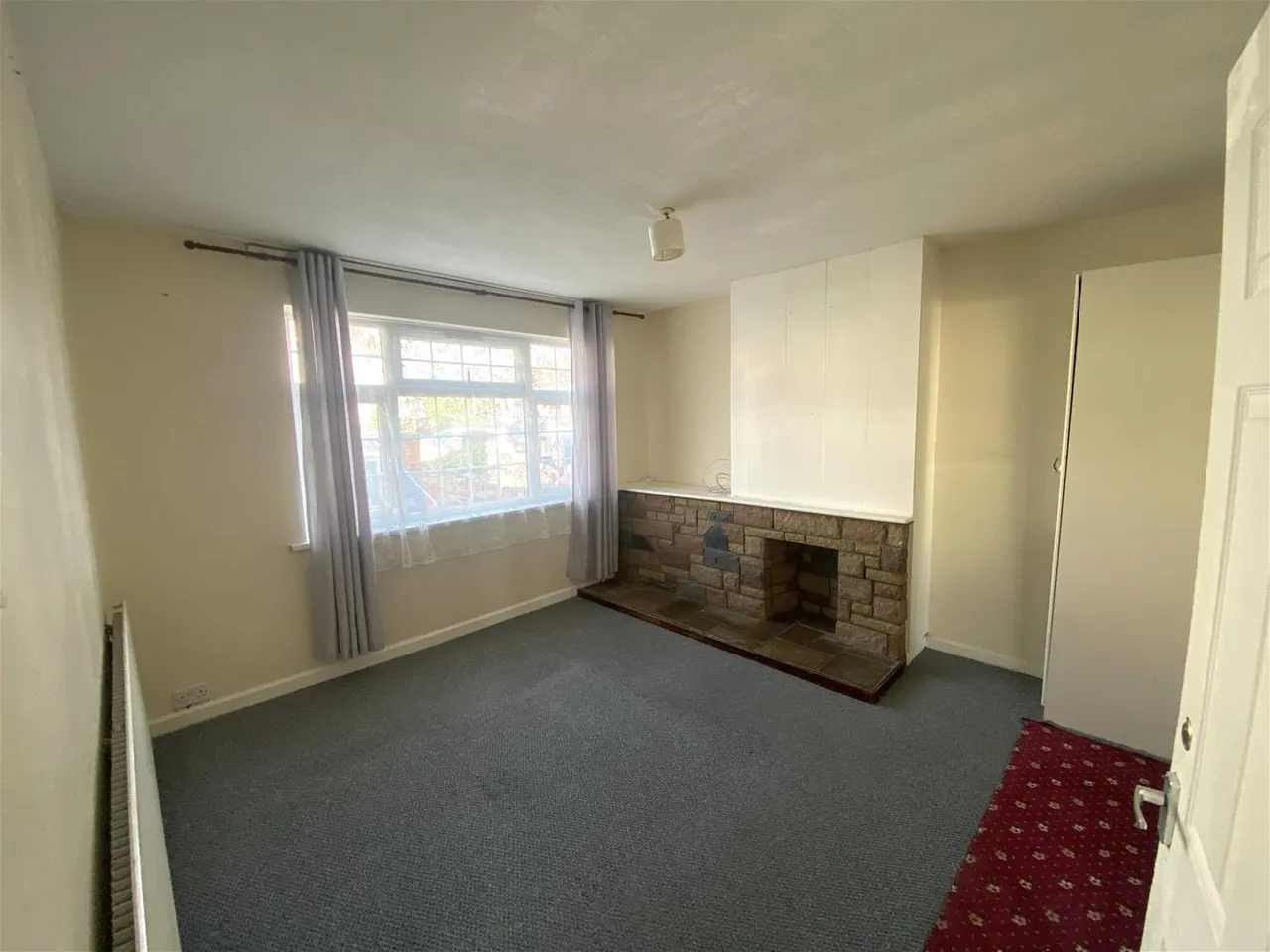 St. Leonards Gardens, Hounslow, photo 2